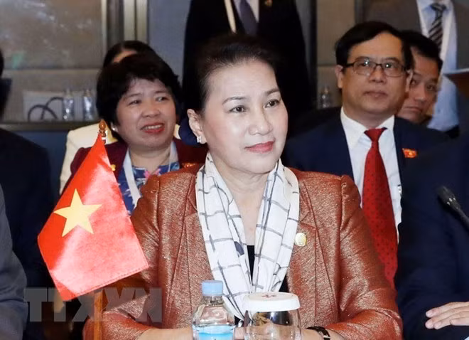 Presidenta parlamentaria de Vietnam finaliza su participación en APPF-27 en Camboya ảnh 1