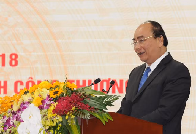 Premier vietnamita insta a renovación del sector de industria y comercio ảnh 1