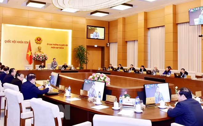 Comité Permanente del Parlamento vietnamita cierra su 30 reunión ảnh 1