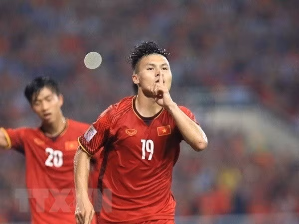 Futbolista vietnamita clasificado entre top 15 mejores de Asia ảnh 1