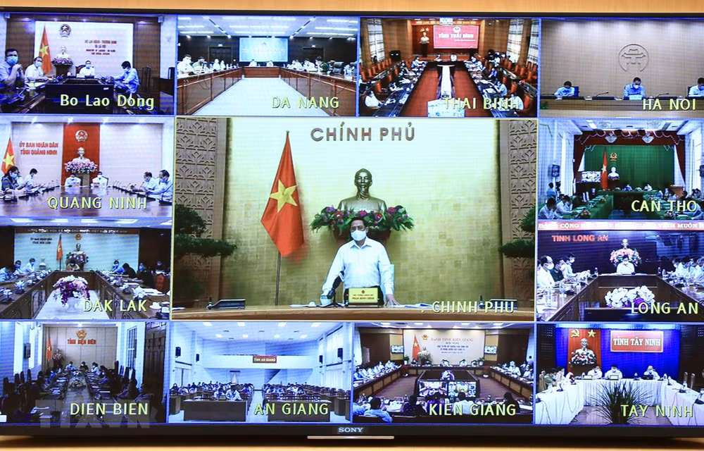 Primer ministro de Vietnam insta a garantizar la seguridad y salud de la población ante COVID-19 ảnh 1