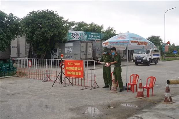 Otras localidades vietnamitas reportan nuevos casos de infección del COVID-19 ảnh 1