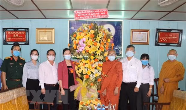 Frente de Patria de Vietnam enaltece aportes de Sangha Budista al desarrollo nacional ảnh 1