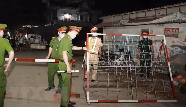 Inician procedimiento legal de caso de organizar entrada ilegal en Vietnam ảnh 1