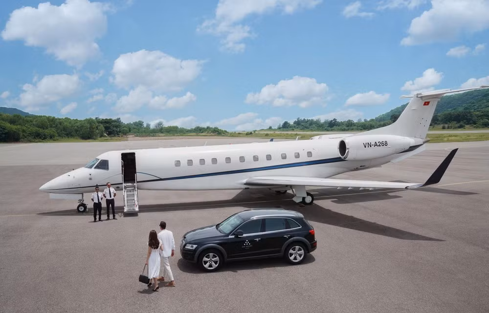 Vuelan por primera vez aviones privados hacia archipiélago vietnamita de Con Dao ảnh 1