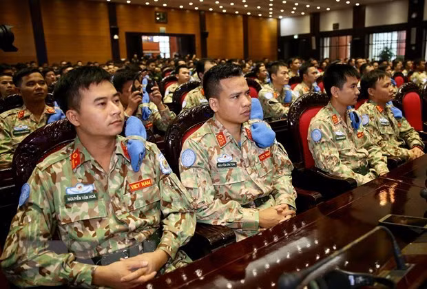 Miembros del Segundo Hospital de Campaña de Vietnam parten para misión de paz en Sudán del Sur ảnh 1