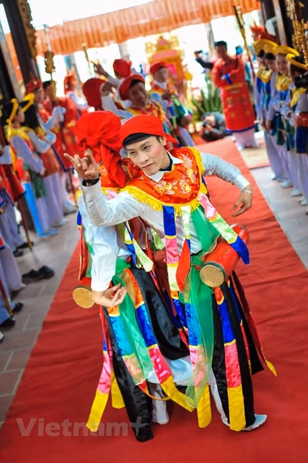 Hanoi dispone de otros dos patrimonios culturales nacionales intangibles ảnh 5