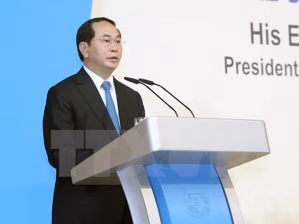 Presidente vietnamita habla sobre el papel de ASEAN en la estructura regional ảnh 1