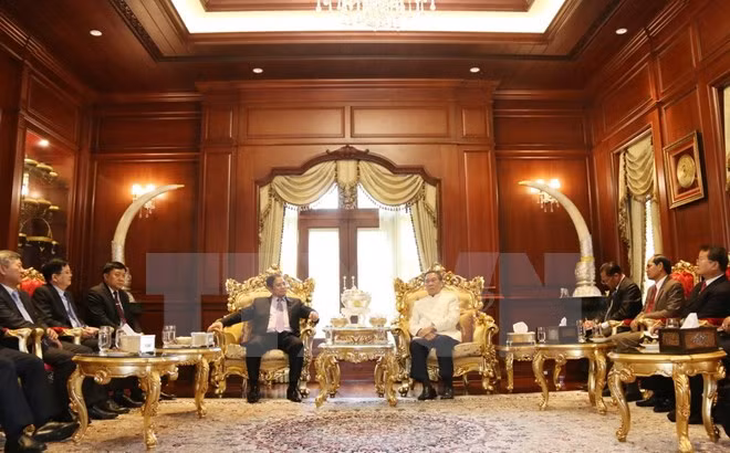 Vietnam y Laos intensifican cooperación entre organizaciones políticas ảnh 1