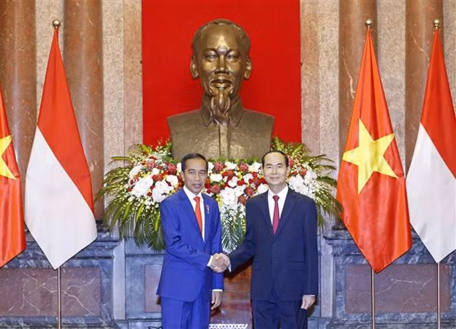 Prensa indonesia acapara visita de Joko Widodo a Vietnam ảnh 1