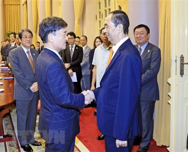 Presidente de Vietnam recibe a delegación empresarial japonesa ảnh 1