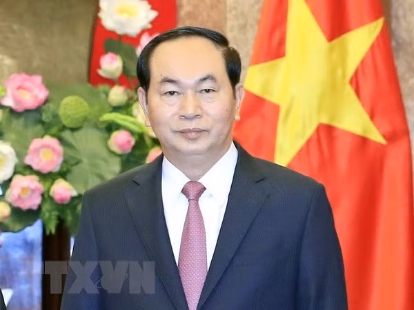 Estudiantes vietnamitas de Ninh Binh se benefician por el fondo creado por el presidente ảnh 1