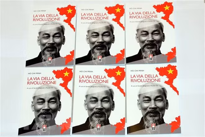 Publican en idioma italiano obra del Presidente vietnamita Ho Chi Minh ảnh 1