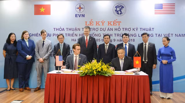 Ayuda no reembolsable de Estados Unidos al desarrollo enérgico en Vietnam ảnh 1