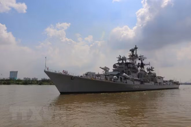 Visita metrópolis vietnamita destructor de Armada India ảnh 1