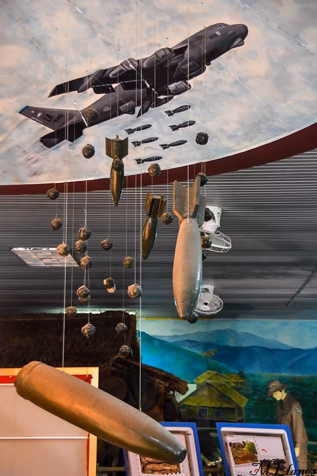 Bombas y minas en Vietnam, un drama que no termina ảnh 4