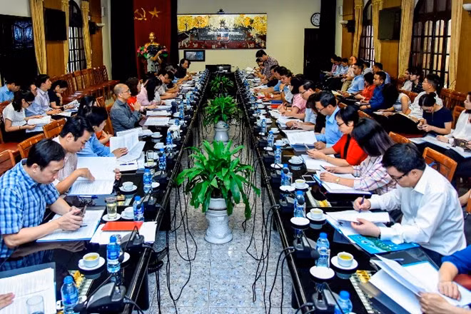 Vietnam revisa preparativos para Foro Económico Mundial sobre la ASEAN ảnh 1