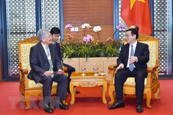 Grupos extranjeros dispuestos a asistir a Vietnam en desarrollo de economía digital ảnh 1