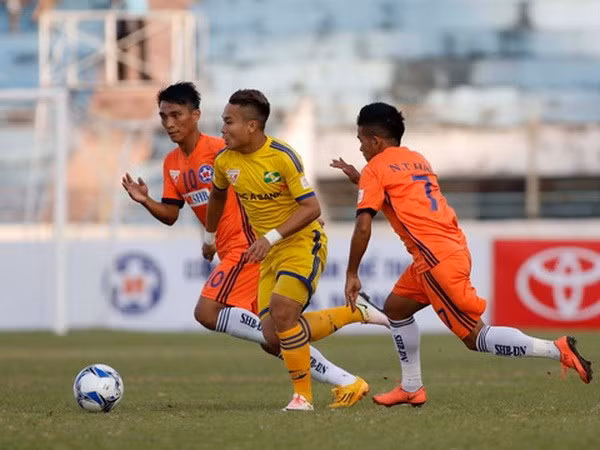 Pierde club vietnamita en Torneo del fútbol de delta del río Mekong ảnh 1 Pierde club vietnamita en Torneo del fútbol de delta del río Mekong ảnh 1