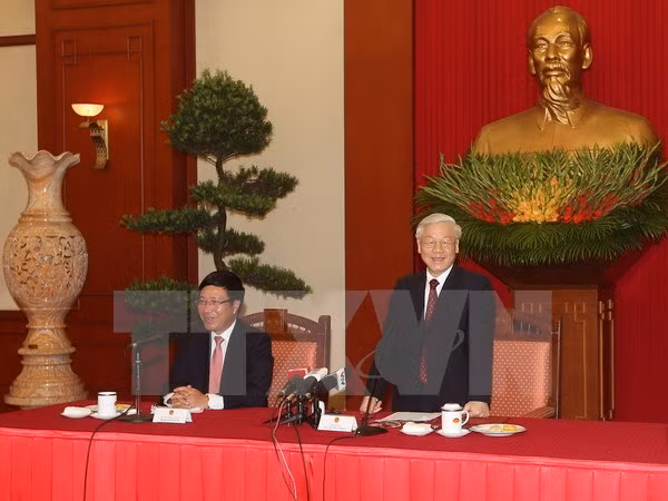 Líder partidista destaca desempeño de la diplomacia vietnamita ảnh 1