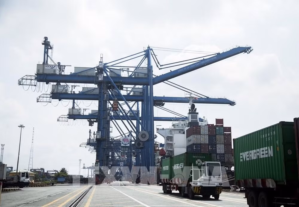 Ciudad Chi Minh disminuye tarifas de infraestructura portuaria ảnh 1
