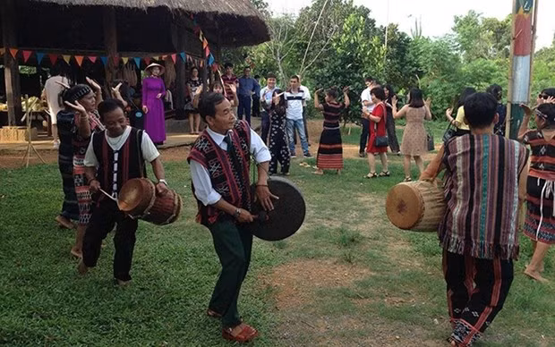 Provincia vietnamita por impulsar desarrollo de áreas habitadas por minorías étnicas ảnh 1 Provincia vietnamita por impulsar desarrollo de áreas habitadas por minorías étnicas ảnh 1