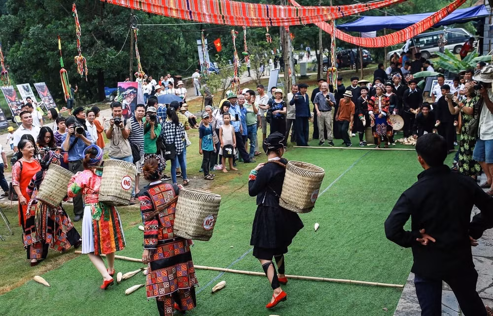Múltiples actividades para conmemorar el natalicio del Presidente Ho Chi Minh ảnh 1