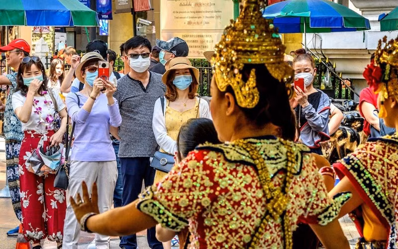 Tailandia considera cobrar impuesto a turistas extranjeros ảnh 1
