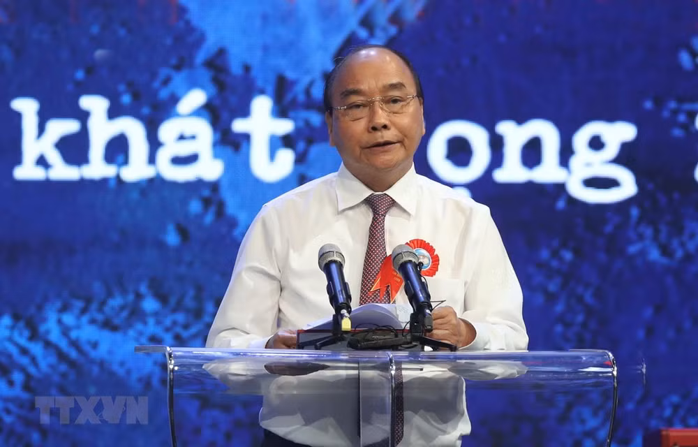 Seguir ejemplo moral del Tío Ho es misión del sistema político, afirma premier vietnamita ảnh 1