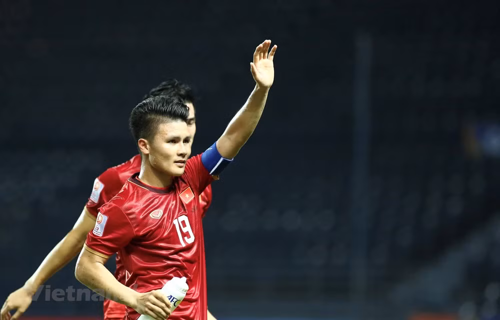 Gol de futbolista vietnamita entre los cinco mejores de AFC ảnh 1