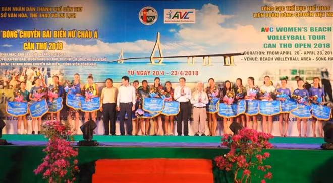 Inician en Vietnam el Torneo femenino asiático de voleibol de playa 2018 ảnh 1