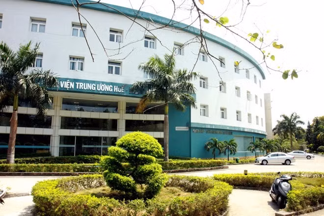Provincias vietnamita y laosianas Intensifican cooperación en salud ảnh 1