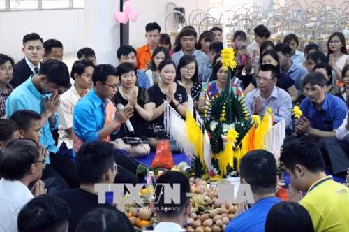 Celebran en provincia vietnamita festival tradicional de Laos ảnh 1