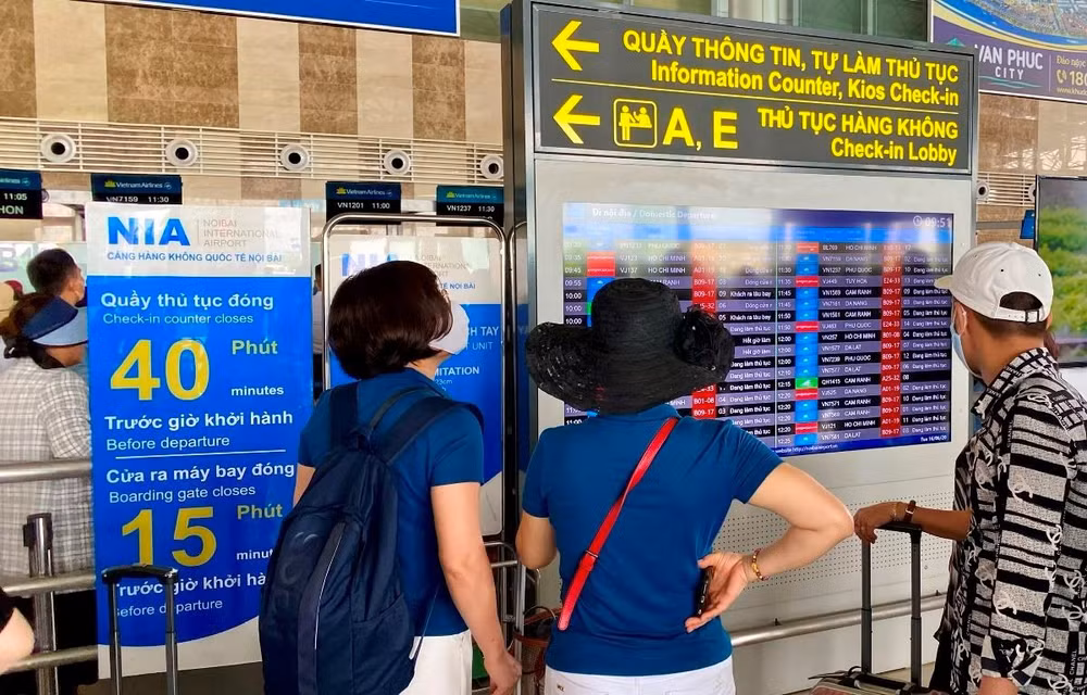 Aeropuerto Internacional de Noi Bai cambia formulario de información para pasajeros ảnh 1
