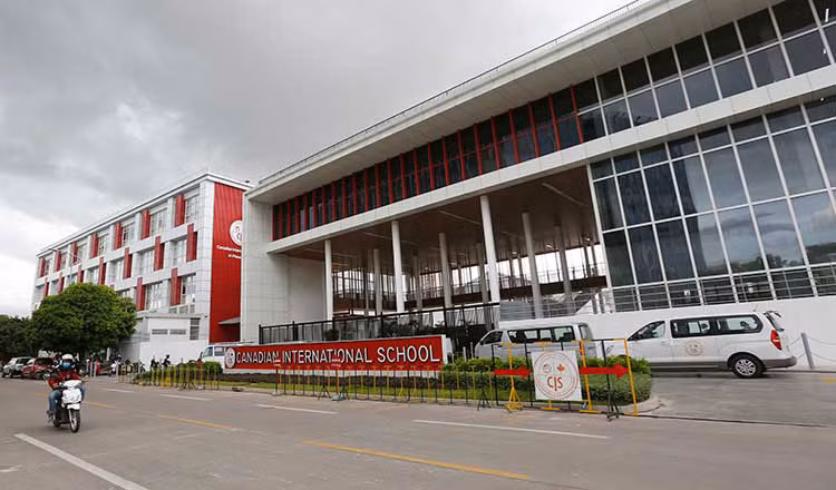 Camboya reabrirá varias escuelas tras meses de suspensión ảnh 1