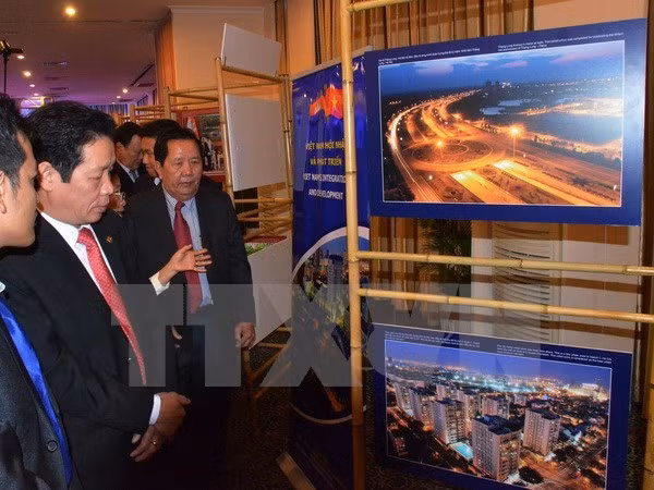 Exposición destaca relaciones entre Vietnam y Camboya ảnh 1