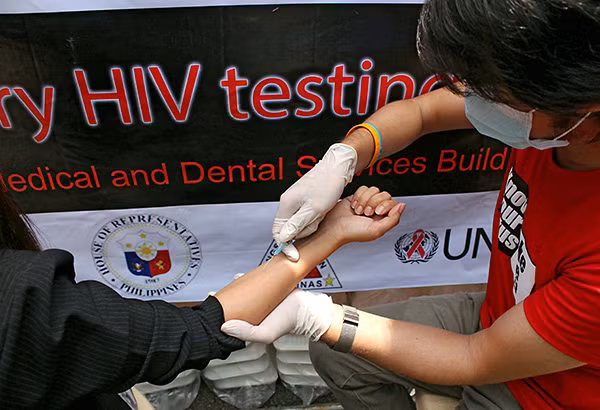 Filipinas registra mayor crecimiento de casos de infección por VIH en Asia-Pacífico ảnh 1