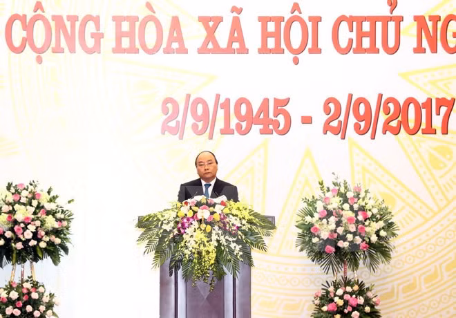 Premier de Vietnam ofrece banquete para conmemorar su Día Nacional ảnh 1