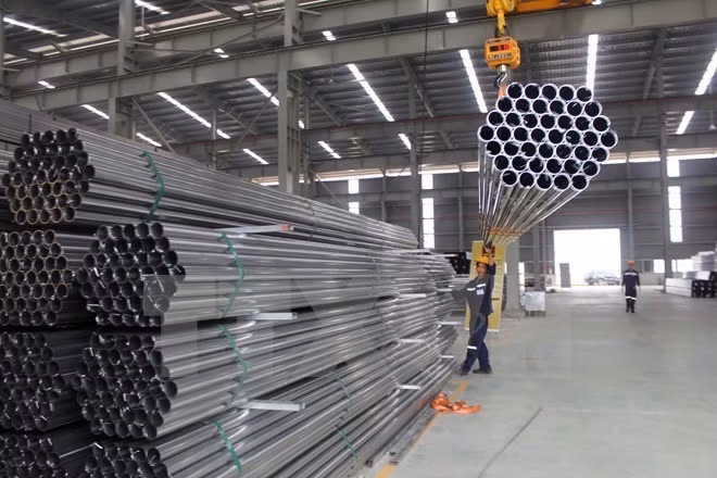 Vietnam suprime salvaguardias aplicadas a láminas de hierro en colores importadas ảnh 1