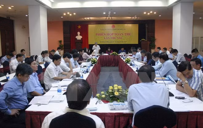Comisión del Parlamento vietnamita analiza enmiendas a ley de antecedentes judiciales ảnh 1
