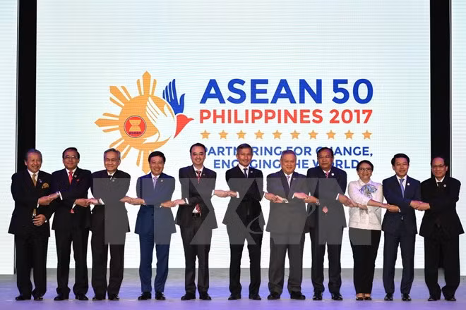Inauguran en Manila Reuniones de Cancilleres de la ASEAN ảnh 1
