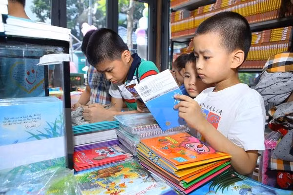 Más de 40 mil títulos de libros serán ofertados en Feria Internacional del libro de Vietnam ảnh 1