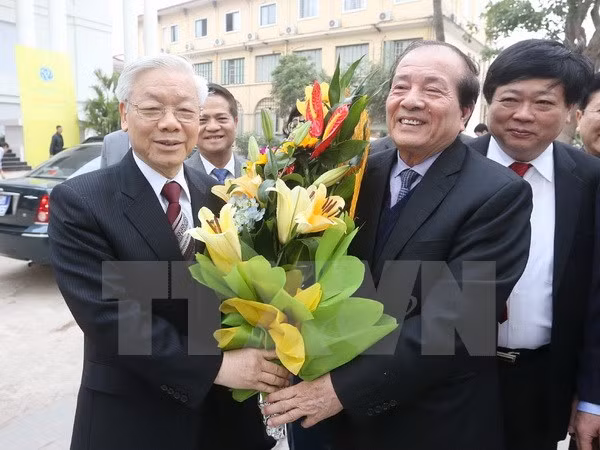 Asociación de Escritores de Vietnam celebra 60 años de fundación ảnh 1