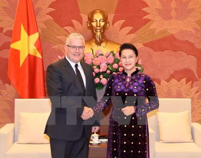 Líder parlamentaria de Vietnam confía en desarrollo vigoroso de nexos con Australia ảnh 1
