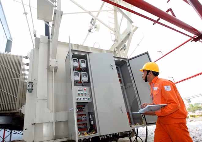 EVN se esforzará para satisfacer demanda de energía en período de sequía ảnh 1