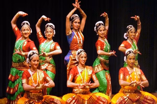 Inauguración de Centro Cultural de India en Hanoi: paso de avance de nexos binacionales ảnh 1