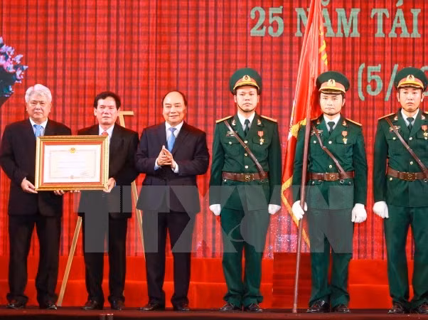 Premier vietnamita: Tra Vinh se convertirá en ejemplo de respuesta a cambio climático ảnh 1