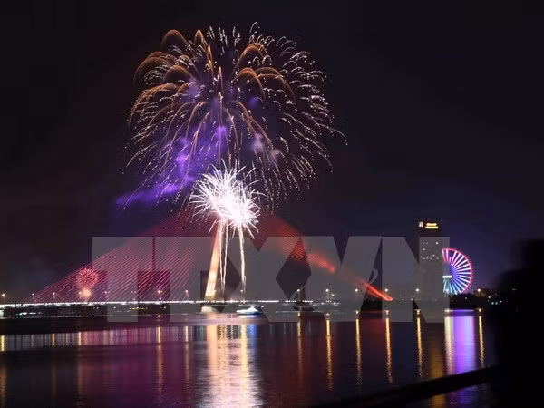Da Nang lista para Festival internacional de fuegos artificiales 2017 ảnh 1