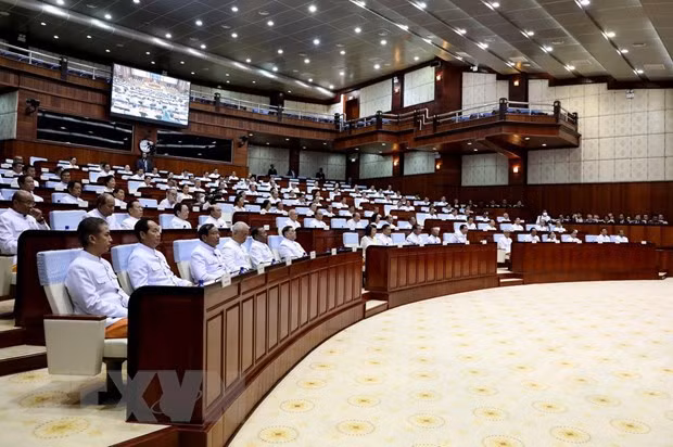 Vietnam felicita a nuevos líderes de Camboya ảnh 1