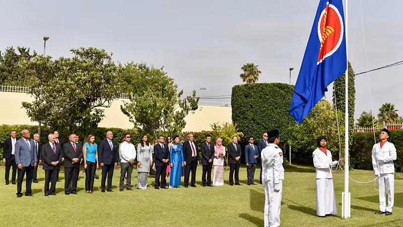 Vietnam preside ceremonia de izamiento de bandera de ASEAN en Marruecos ảnh 1
